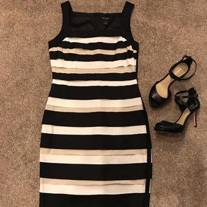 White House Black Market Tiered Dress